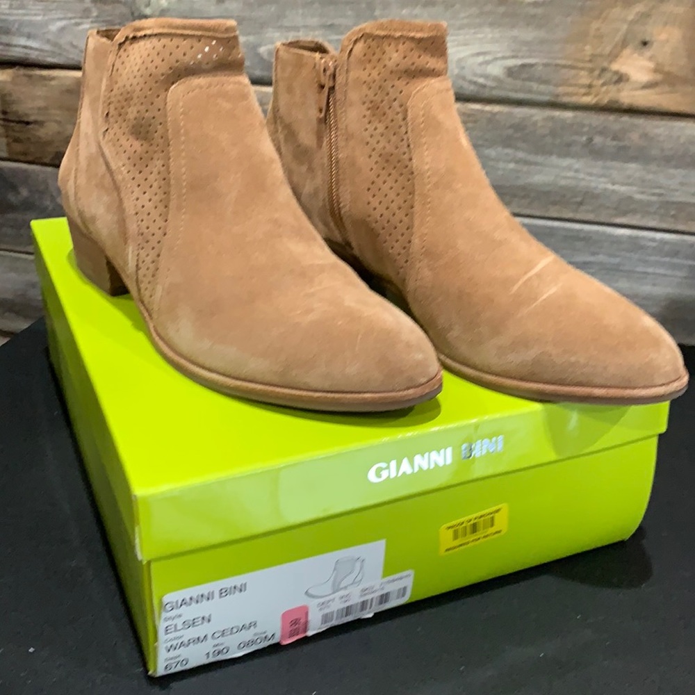 Gianni Bini Elsen Bootie Camel Color Size 8 - image 1